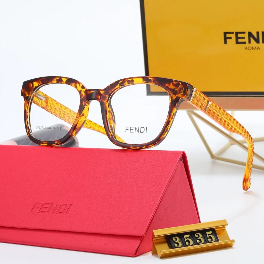Fashionable Letter Sunglasses Z2769