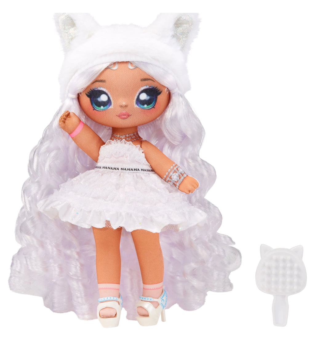White Fashion Doll R362